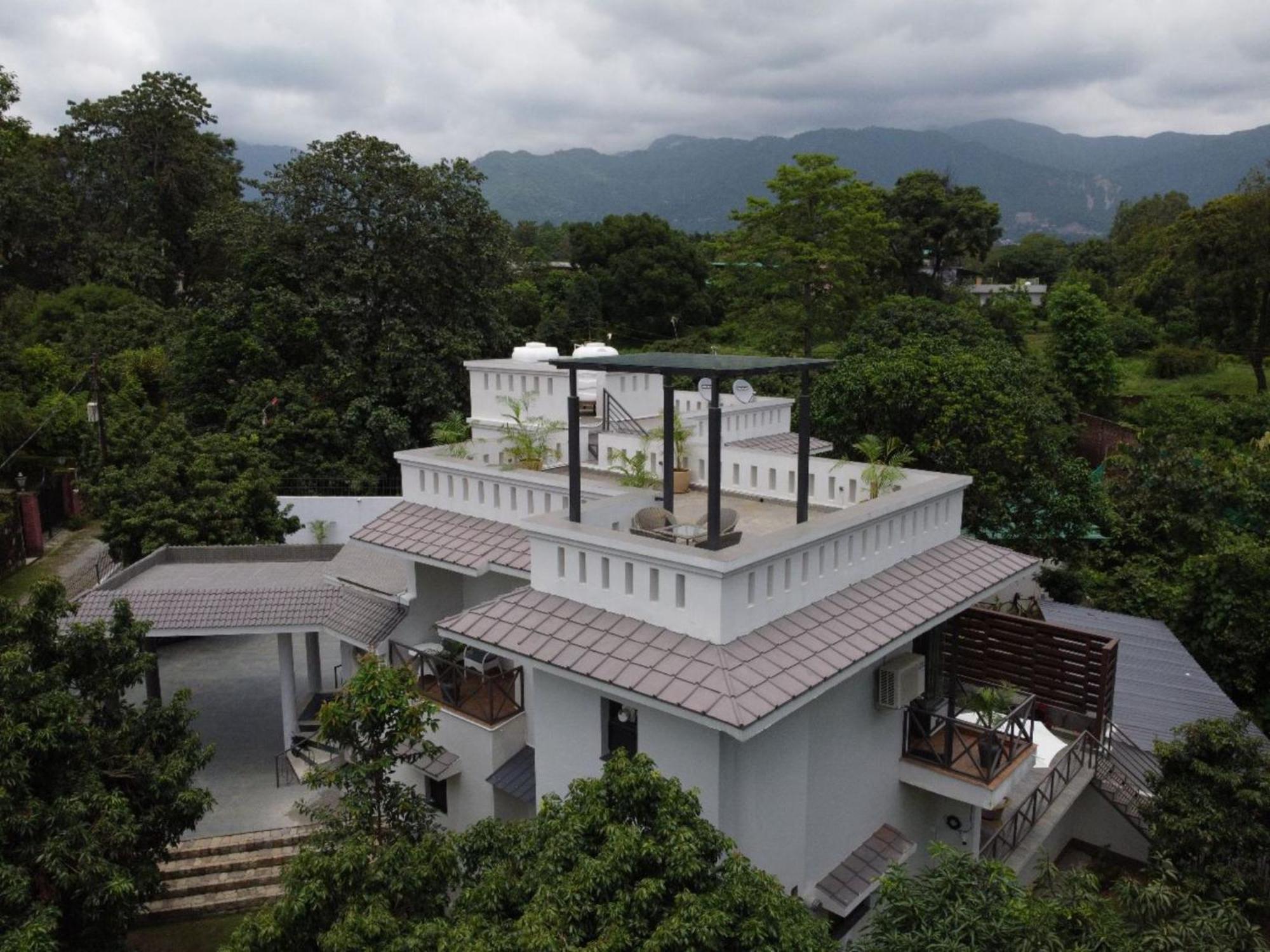 Villa Sierra Sky - Exquisite Elegant 4 Bedroom Villa Dehradun Luaran gambar