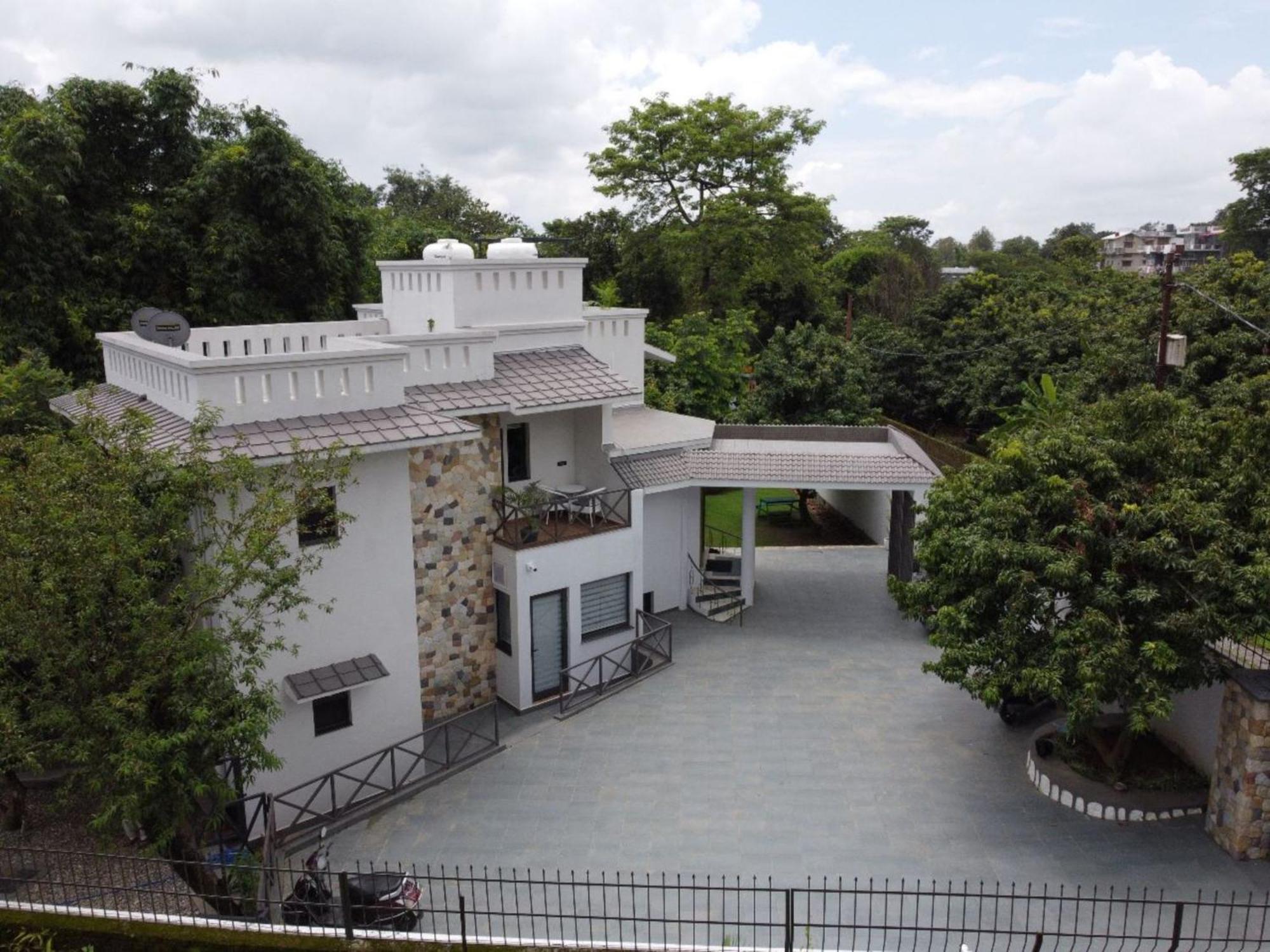 Villa Sierra Sky - Exquisite Elegant 4 Bedroom Villa Dehradun Luaran gambar
