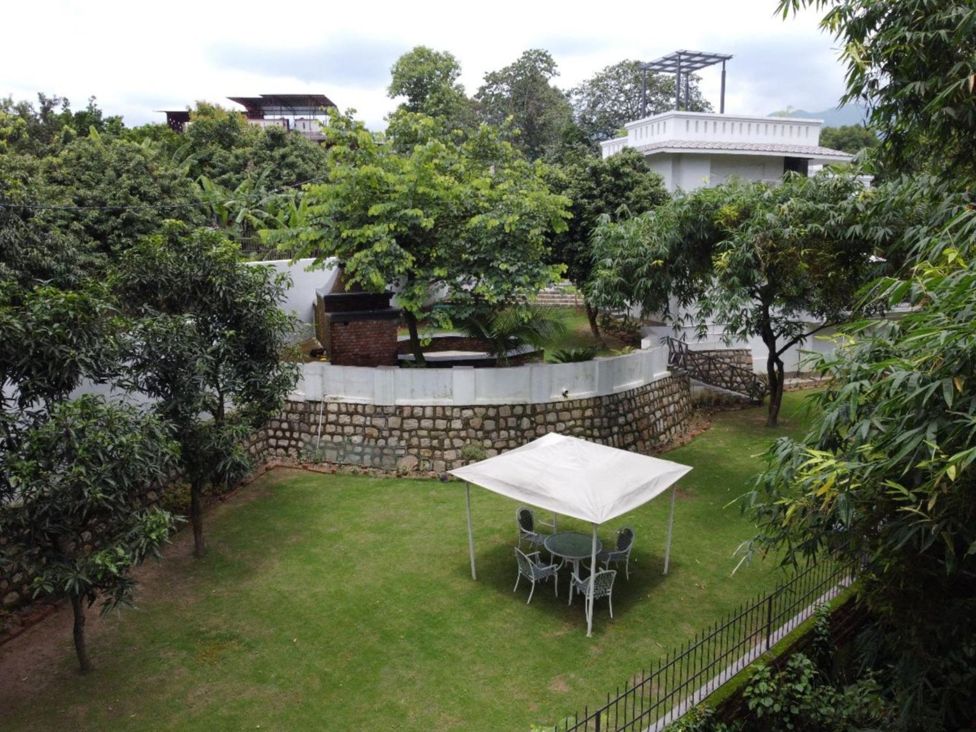 Villa Sierra Sky - Exquisite Elegant 4 Bedroom Villa Dehradun Luaran gambar