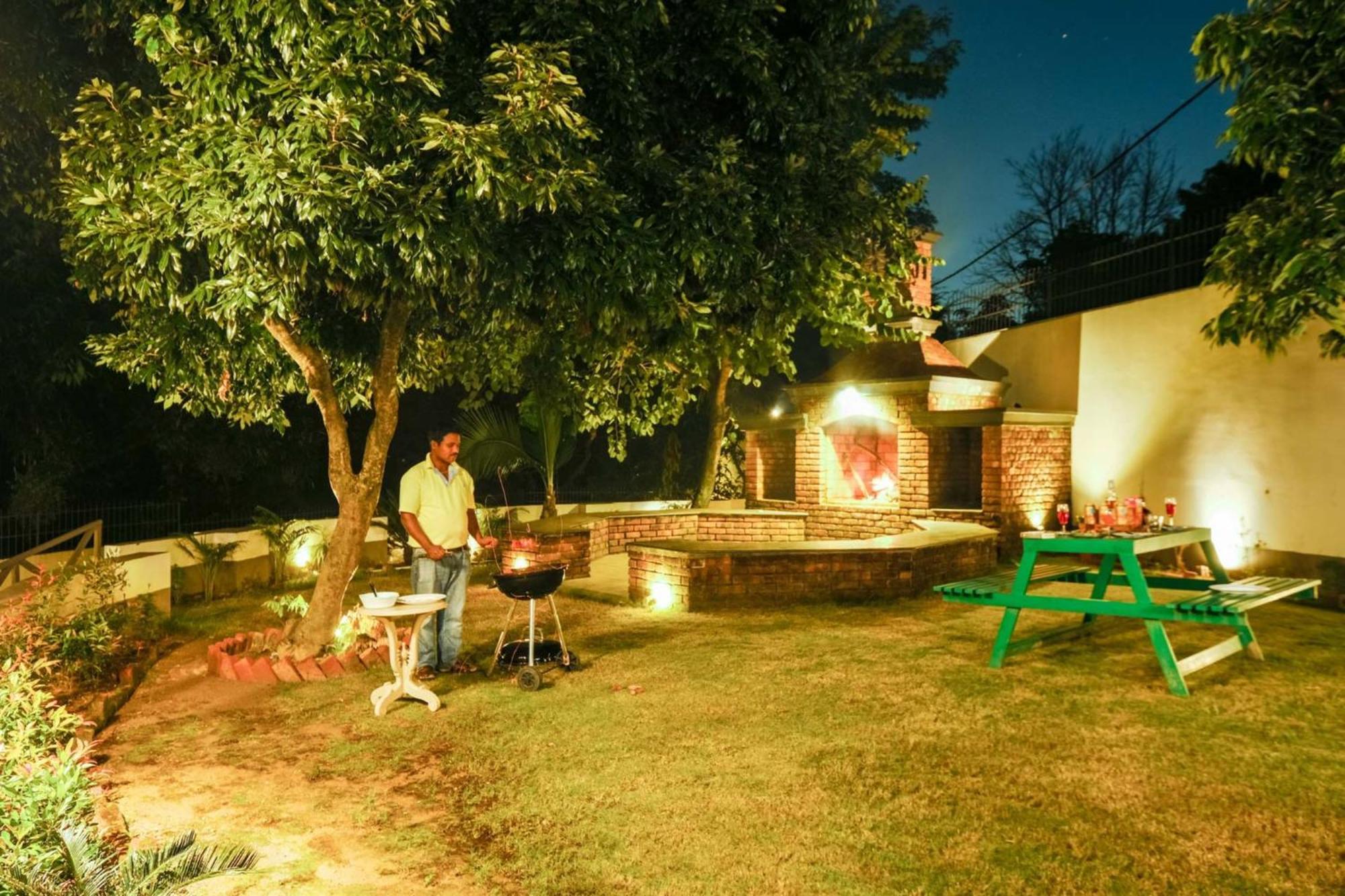 Villa Sierra Sky - Exquisite Elegant 4 Bedroom Villa Dehradun Luaran gambar